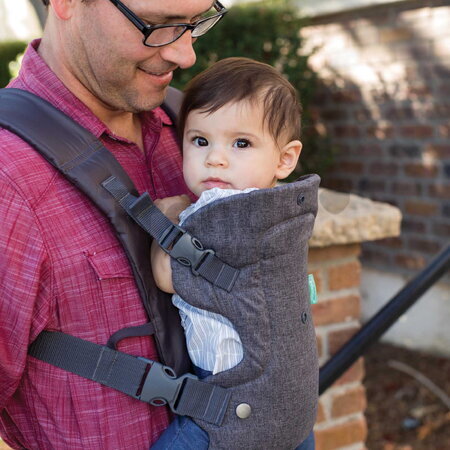Nosič pre dieťa Flip Advanced 4v1 Convertible Carrier Grey Infantino 4 spôsoby nosenia sivý od 3,6-14,5 kg od 0 mes