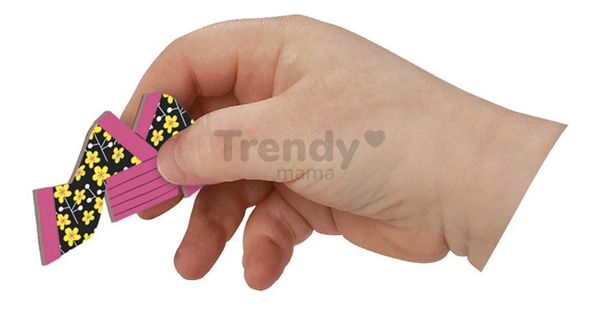 Magnetická kniha Dievčenské oblečenie Girl's Costumes Magnetibook Janod 46 magnetiek a 8 šablón