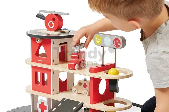 Drevená požiarna stanica Fire Station Bolid Janod 4 vozidlá a 2 figúrky od 24 mes J04639