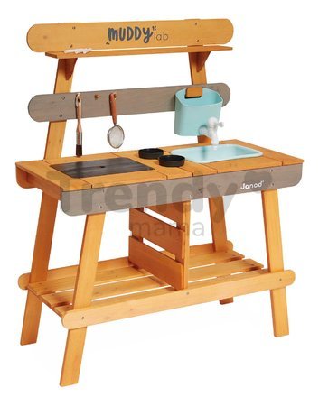 Vonkajšia drevená kuchynka Muddy Lab Outdoor Kitchen Janod 10 doplnkov J06632