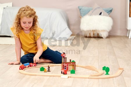 Drevená vláčikodráha s požiarnou stanicou Train Set Firestation Eichhorn s vlakom 33 dielov 235 cm dĺžka koľajníc