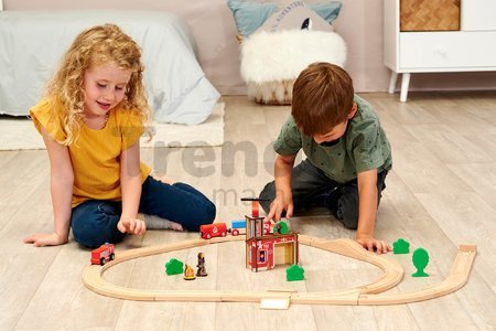 Drevená vláčikodráha s požiarnou stanicou Train Set Firestation Eichhorn s vlakom 33 dielov 235 cm dĺžka koľajníc