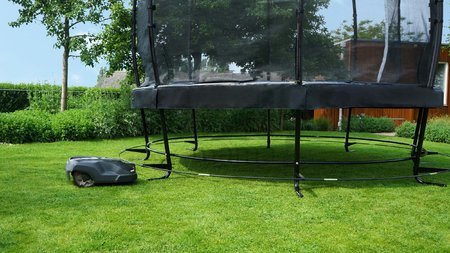Ochranná zábrana pre trampolíny Lotus a Elegant robotic lawnmower stopper Exit Toys kovová priemer 427 cm