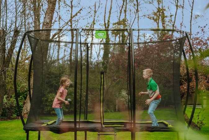 Trampolína s ochrannou sieťou Silhouette trampoline Exit Toys 244*366 cm čierna