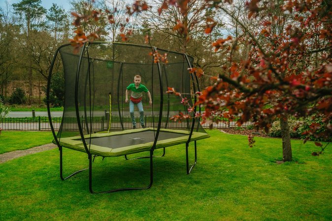 Trampolína s ochrannou sieťou Silhouette trampoline Exit Toys 244*366 cm zelená