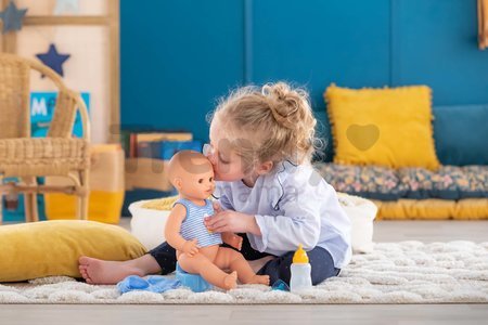 Bábika Paul pije a ciká Mon Grand Poupon Corolle s hnedými klipkajúcimi očami a 3 doplnky 36 cm od 24 mes