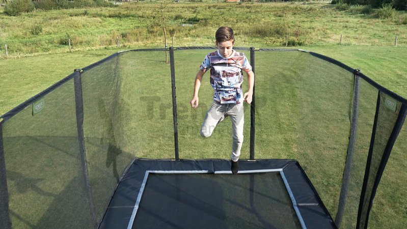 Trampolína s ochrannou sieťou a rebríkom PeakPro Exit Toys 275*458 cm čierna