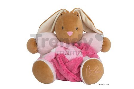 Plyšový zajačik Plume-Patchwork Pink Rabbit Kaloo s hrkálkou 30 cm v darčekovom balení pre najmenších ružový