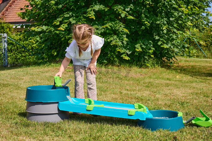 Vodná a bahenná dráha s dĺžkou 1,35 m Mudway Run AquaPlay so stavidlami a regulátorom prietoku s UV filtrom