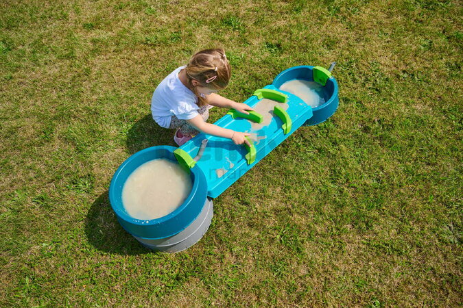 Vodná a bahenná dráha s dĺžkou 1,35 m Mudway Run AquaPlay so stavidlami a regulátorom prietoku s UV filtrom