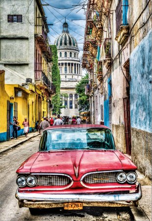 Puzzle Genuine Vintage car in old Havana Educa 1000 dielov od 12 rokov