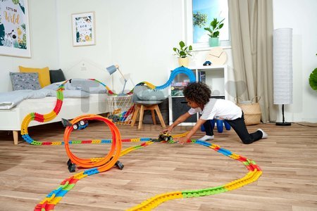 Flexibilná autodráha FleXtreme Discovery Set Smoby 184 dielov dráhy a 440 cm dlhá s elektronickým svietiacim autom od 4 rokov