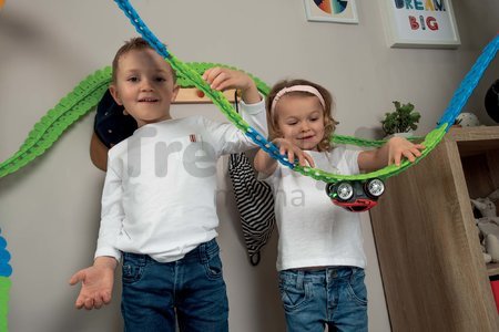 Flexibilná autodráha FleXtrem Discovery Set Smoby 184 dielov dráhy a 440 cm dlhá s elektronickým svietiacim autom od 4 rokov