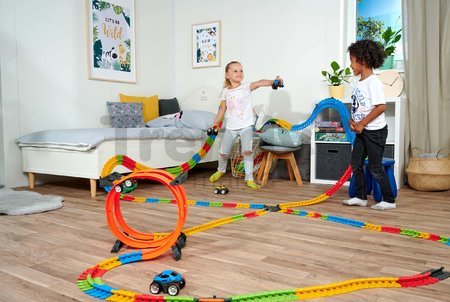 Flexibilná autodráha FleXtrem Discovery Set Smoby 184 dielov dráhy a 440 cm dlhá s elektronickým svietiacim autom od 4 rokov