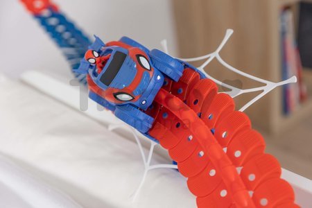 Flexibilná autodráha Spidey Marvel Flextrem Set Smoby s elektronickým autíčkom 184 dielov dráhy 4,40 m dĺžka s pavučinou od 4 rokov