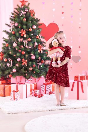 Bábika Perle Heart Petals Ma Corolle hnedé vlasy a modré klipkajúce oči 36 cm od 4 rokov