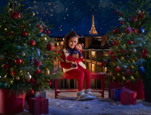 Bábika Perle Corolle Holidays Ma Corolle vianočná edícia hnedé vlasy a modré klipkajúce oči 36 cm