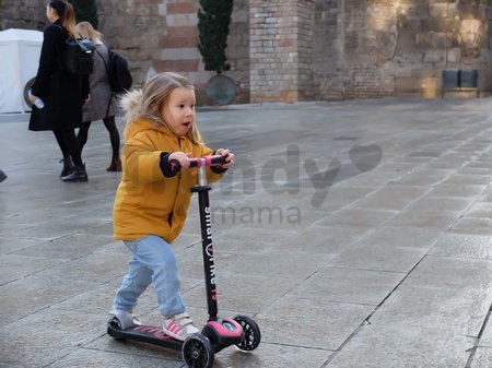 Kolobežka T5 smarTrike so svietiacimi kolesami s batohom a nastaviteľnou rúčkou nosnosť 50 kg ružová