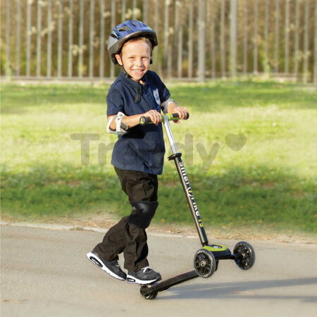 Kolobežka trojkolesová so svietiacimi kolesami a batohom T5 Green smarTrike s nastaviteľnými riadidlami nosnosť 20 kg