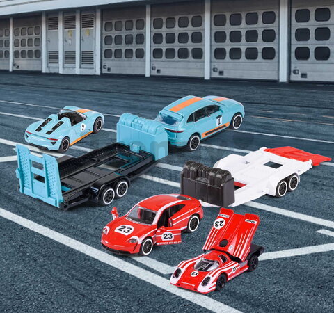 Mașinuță cu remorcă Porsche Deluxe Majorette metalice cu piese mobile 3 tipuri diferite, lungime 18 cm