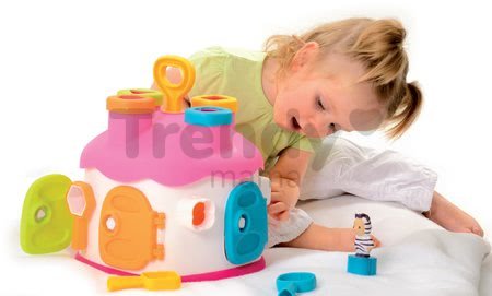 Didaktický domček Cootons Smoby vkladací s kľúčmi a figúrkami ružový od 12 mes