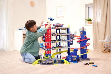 Garáž 6 poschodová s motorizovaným výťahom Super Chase Center Majorette so zvukom a svetlom elektronický vláčik a 4 autíčka od 5 rokov