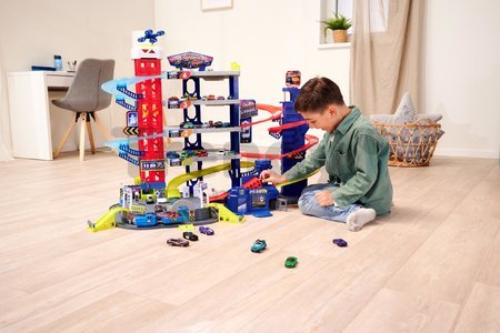 Garáž 6 poschodová s motorizovaným výťahom Super Chase Center Majorette so zvukom a svetlom elektronický vláčik a 4 autíčka od 5 rokov