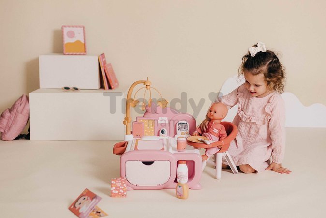 Domček pre bábiku elektronický Cocoon Nursery Soft Baby Nurse Smoby denná a nočná zóna 16 doplnkov