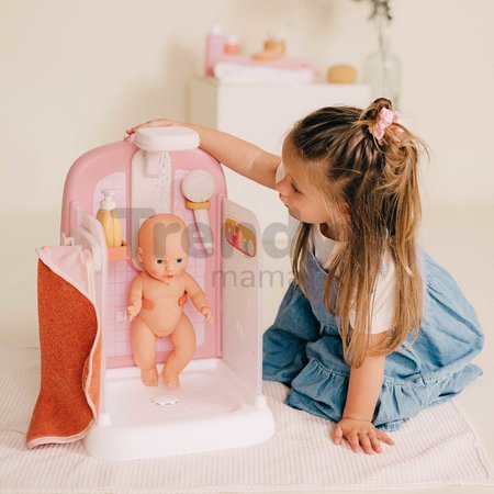 Kúpeľňa s funkčnou sprchou pre bábiky Shower Soft Baby Nurse Smoby s osuškou odnímateľnou sprchovou hlavicou a náučna brožúrka