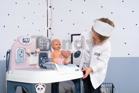 Zdravotnícky pult pre lekára Baby Care Center Smoby elektronický so zvukom a svetlom a bábika s 28 doplnkami