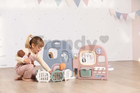 Domček pre bábiku Baby Care Childcare Center Smoby s 5 miestnosťami a 27 doplnkov do bytu