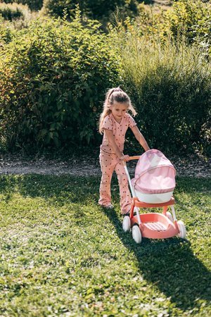 Hlboký kočík s textilným poťahom Pram Soft Baby Nurse Smoby pre 42 cm bábiku výška rúčky 58 cm od 18 mes