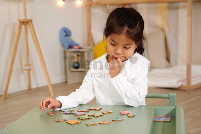 Drevené puzzle s číslami Games Numbers Account Eichhorn 20 dielikov s obrázkami zvieratiek a objektov od 24 mes