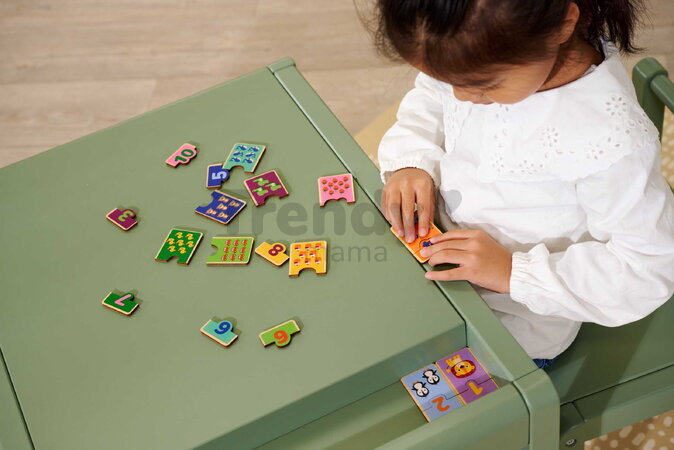 Drevené puzzle s číslami Games Numbers Account Eichhorn 20 dielikov s obrázkami zvieratiek a objektov od 24 mes