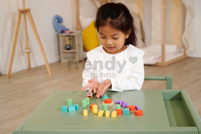 Drevené kocky stohovateľné Staple Game Eichhorn 27 dielov s podložkou