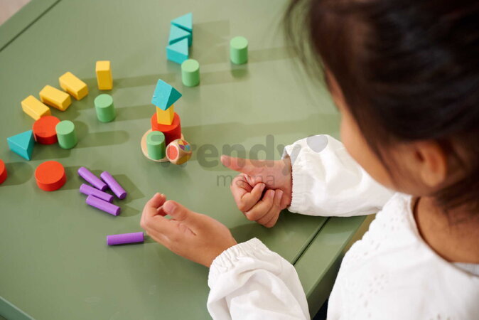 Drevené kocky stohovateľné Staple Game Eichhorn 27 dielov s podložkou