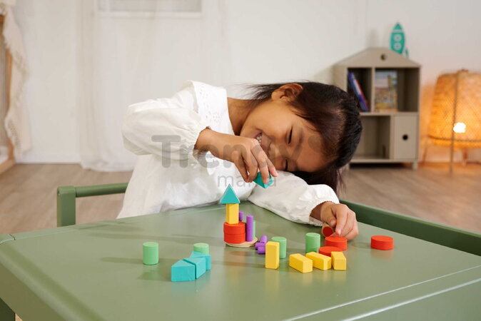 Drevené kocky stohovateľné Staple Game Eichhorn 27 dielov s podložkou