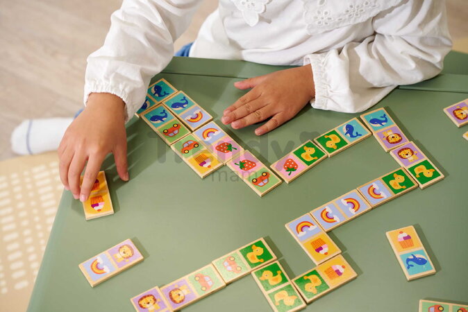 Drevené domino Zvieratká a objekty Games Eichhorn 28 dielikov