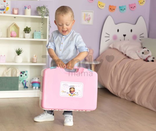 Kuchynka v kufríku Gabby Kitchen Smoby prenosná so 16 doplnkami a kartičky s receptami