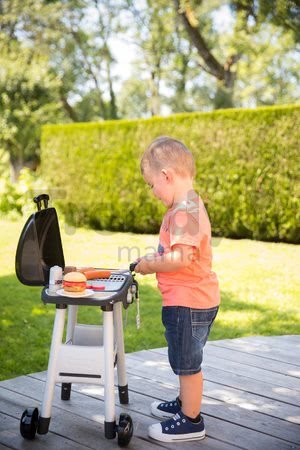 Grill Barbecue Smoby s mechanickými funkciami a zvukom a 18 doplnkami 73 cm výška