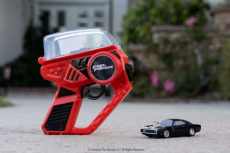 Autíčko na diaľkové ovládanie RC Mini Dodge Charger 1970 Fast & Furious Jada nabíjateľné cez ovládač dĺžka 9 cm 1:55 od 6 rokov
