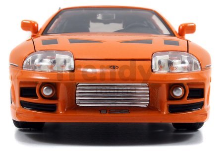 Autíčko Toyota Supra 1995 Fast & Furious Jada kovové s otvárateľnými časťami a figúrkou Brian O´Connor dĺžka 21 cm 1:24
