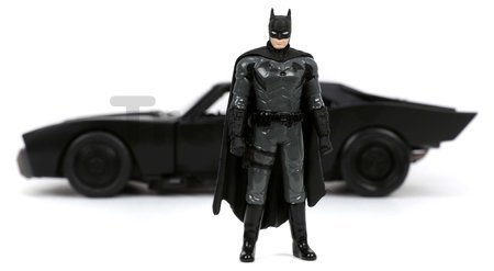 Autíčko Batman Batmobile Jada kovové s otvárateľnými dverami a figúrkou Batmana dĺžka 19 cm 1:24
