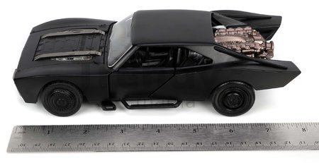 Autíčko Batman Batmobile Jada kovové s otvárateľnými dverami a figúrkou Batmana dĺžka 19 cm 1:24