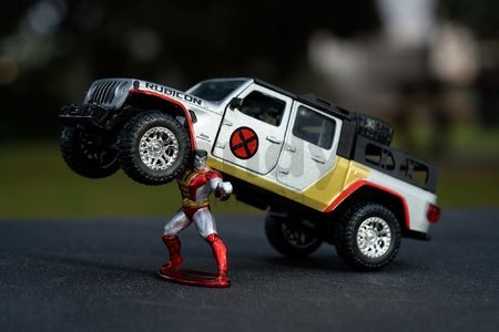 Autíčko Marvel X-Men 2020 Jeep Gladiator Jada kovové s otvárateľnými dverami a figúrkou Colossus dĺžka 14 cm 1:32