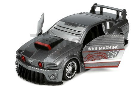 Autíčko Marvel War Machine 2006 Ford Mustang Jada kovové s otvárateľnými dverami a figúrkou War Machine dĺžka 14 cm 1:32