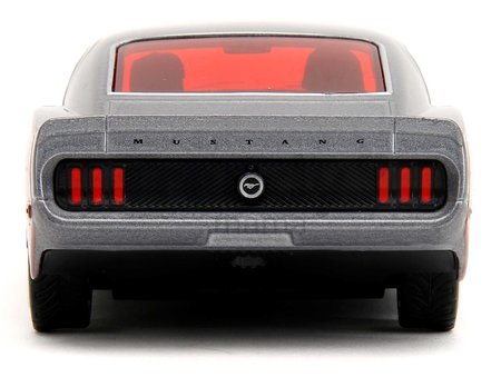Autíčko Fastback 1969 Ford Mustang Marvel Jada kovové s otvárateľnými dverami a figúrka Star Lord dĺžka 13,9 cm 1:32
