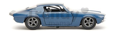 Autíčko Chevrolet Camaro 1973 Marvel Jada kovové s otvárateľnými dverami a figúrka Winter Soldier dĺžka 14 cm 1:32