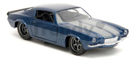 Autíčko Chevrolet Camaro 1973 Marvel Jada kovové s otvárateľnými dverami a figúrka Winter Soldier dĺžka 14 cm 1:32