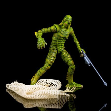 Figúrka Netvor z čiernej lagúny Monsters Jada s pohyblivými časťami a doplnkami výška 15 cm